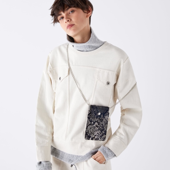 Zara Handbags - Zara ANIMAL PRINT CROSSBODY CELL PHONE BAG 119/Z